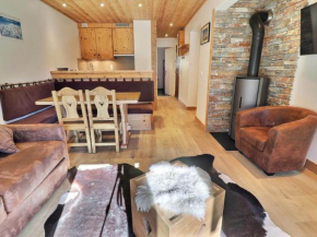 Charmant 3 pièces avec balcon sud, cheminée et Wi-Fi gratuit, à deux pas des pistes - FR-1-182-57